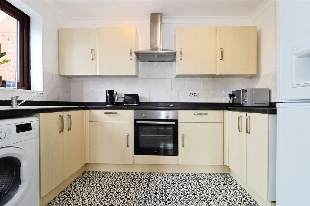 Property photo 2 of 17 Picture No. 49