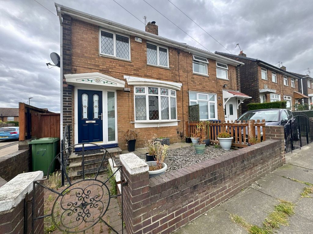 Property photo 1 of 9