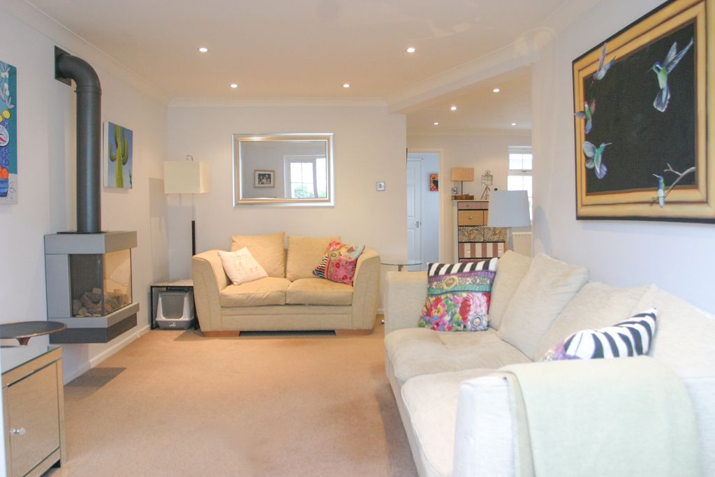Property photo 3 of 17 3