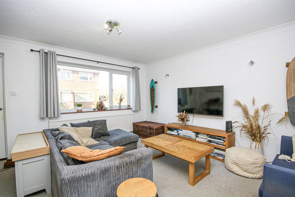 Property photo 3 of 16 9-Img_7170.Jpg