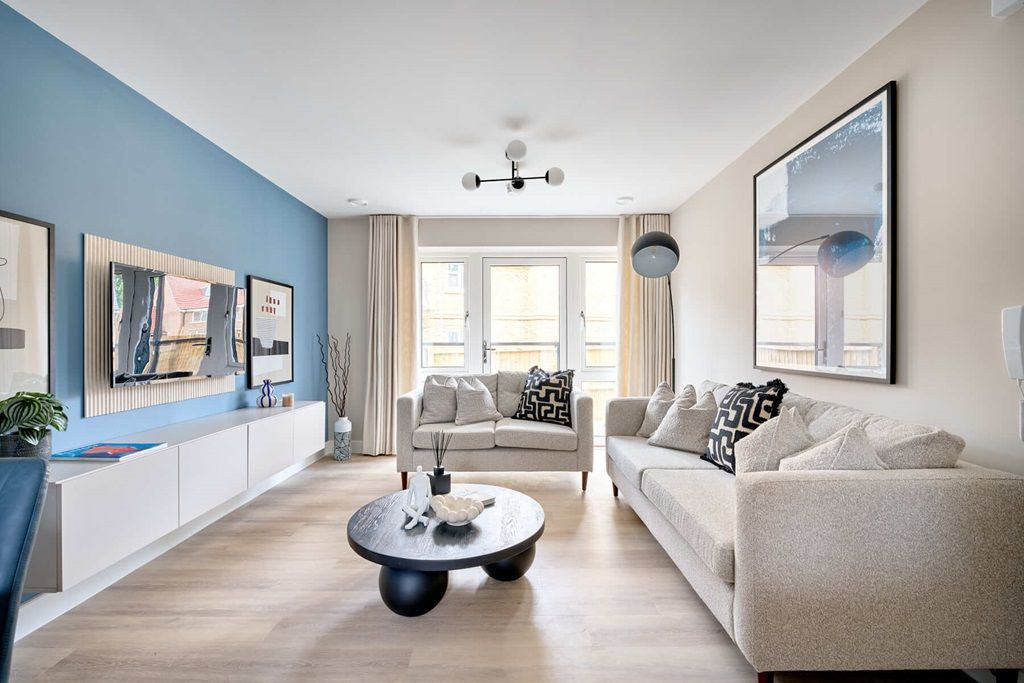 Property photo 2 of 13 Large, Open Plan Lounge