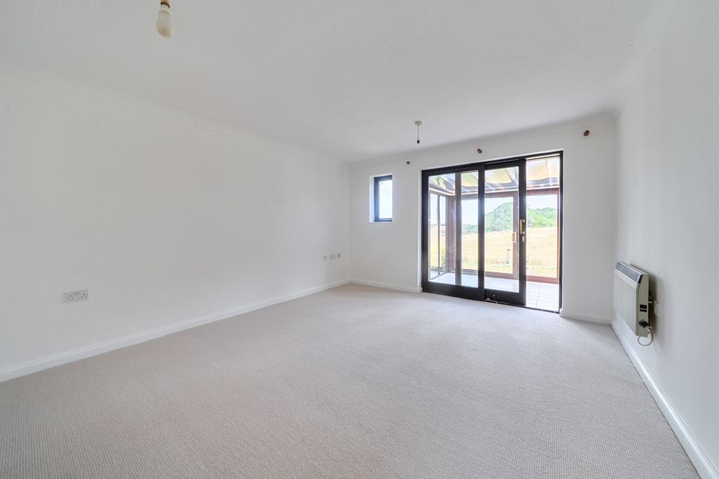 Property photo 3 of 27 Reception Room