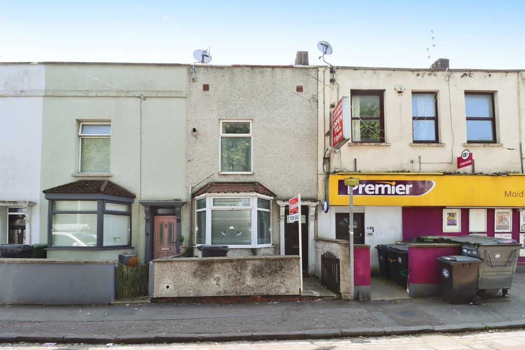 Property photo 1 of 17