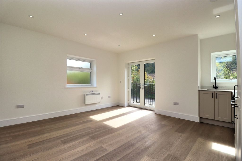 Property photo 3 of 9 Picture No. 08