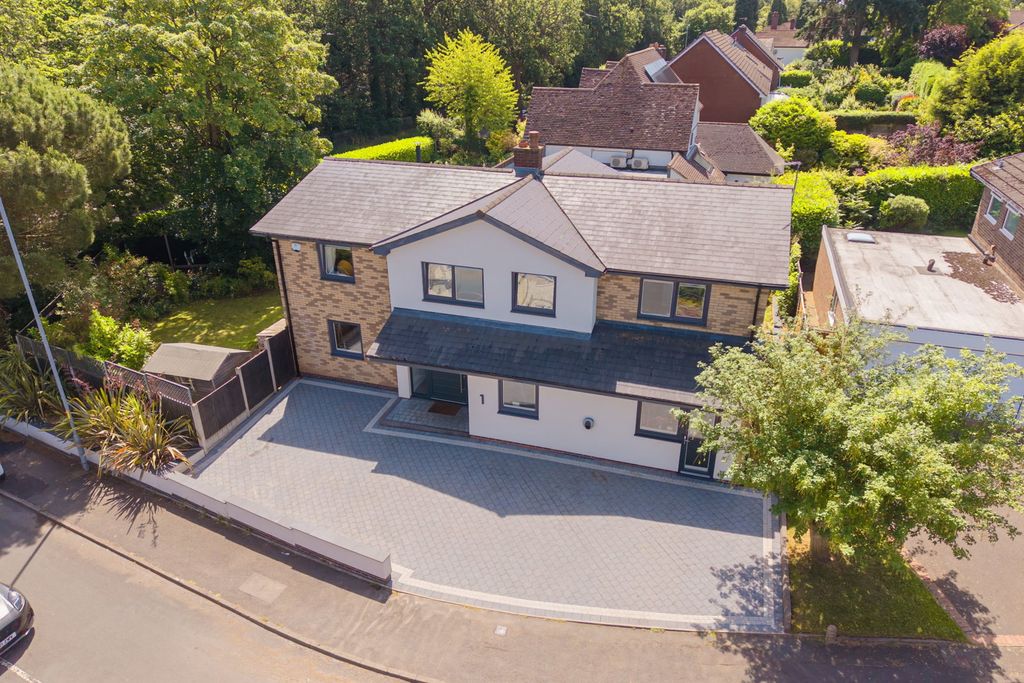 Property photo 3 of 53