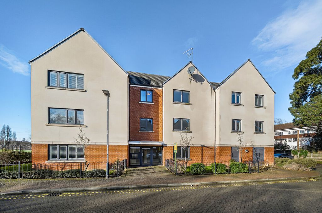 Property photo 1 of 14 Front3