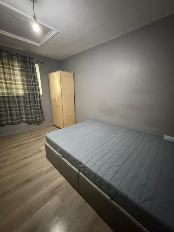 Property photo 1 of 3