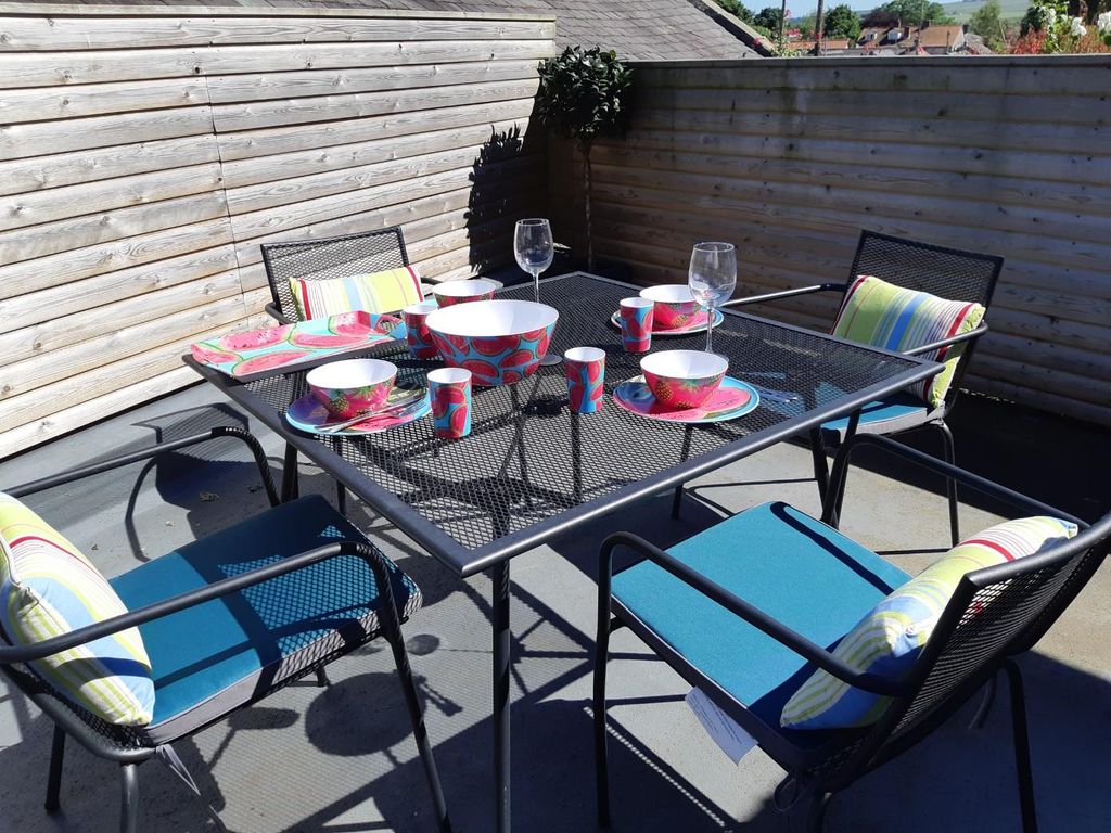 Property photo 3 of 10 Photo 5