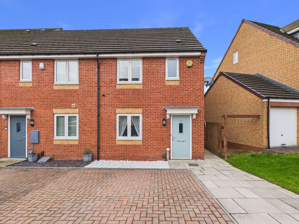 Property photo 1 of 12 External