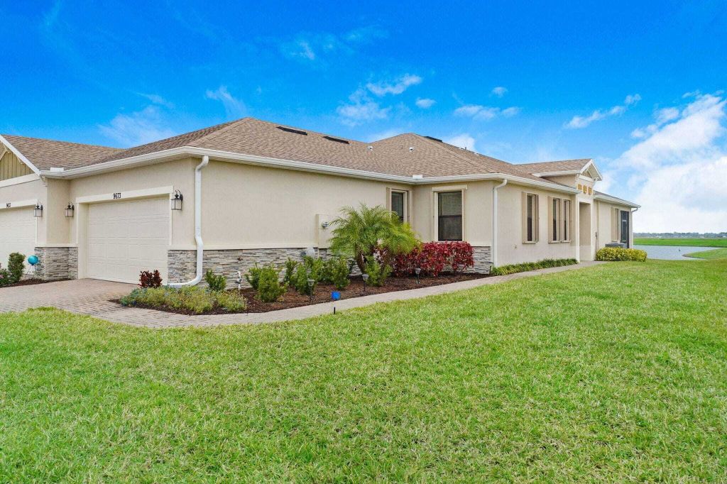 Property photo 1 of 31