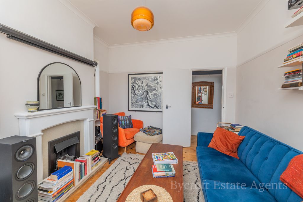 Property photo 3 of 12
