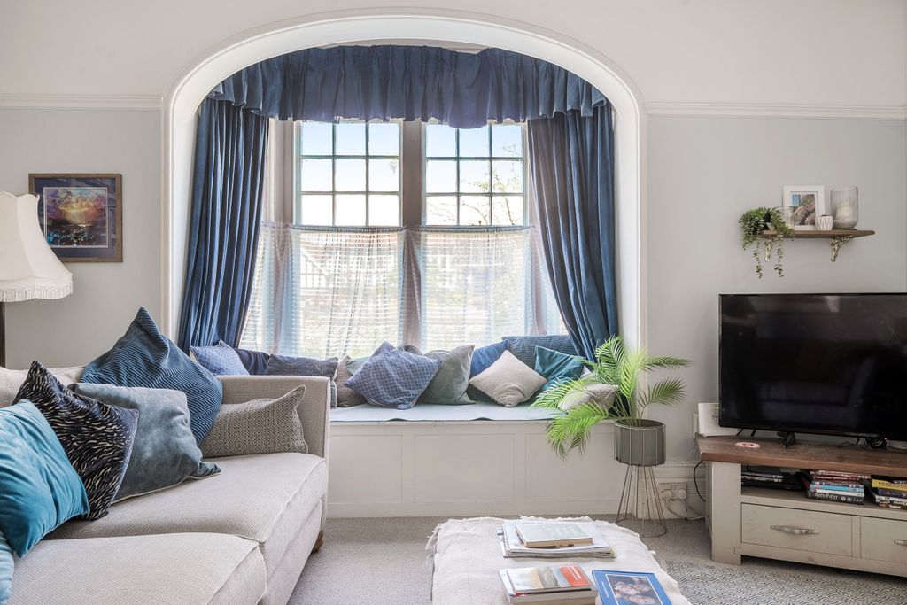 Additional image 9 of 6 bed semi-detached house for saleSaffrons Road, Eastbourne, East Sussex BN21