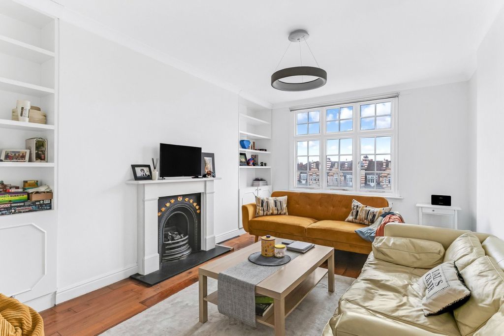 Property photo 1 of 8 Picture No. 10