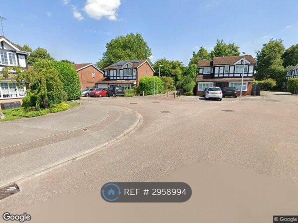 Property photo 1 of 2
