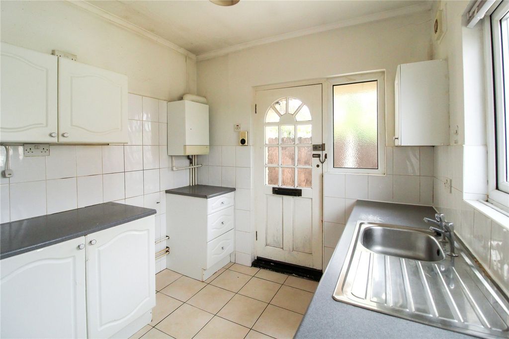 Property photo 3 of 15 Picture No. 11