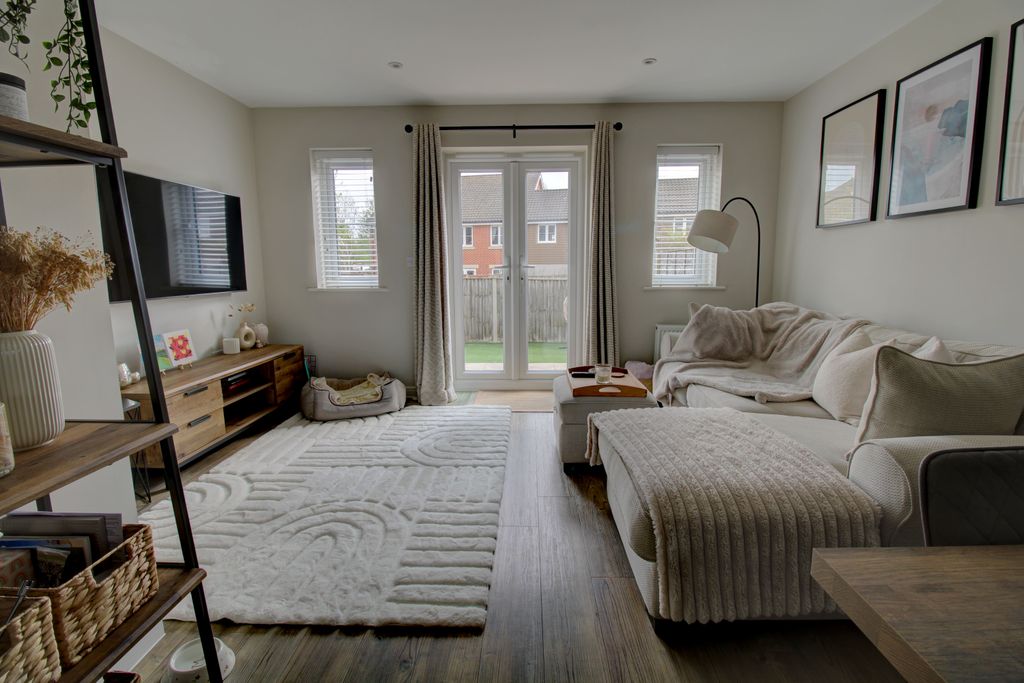 Property photo 2 of 16 Photo #2