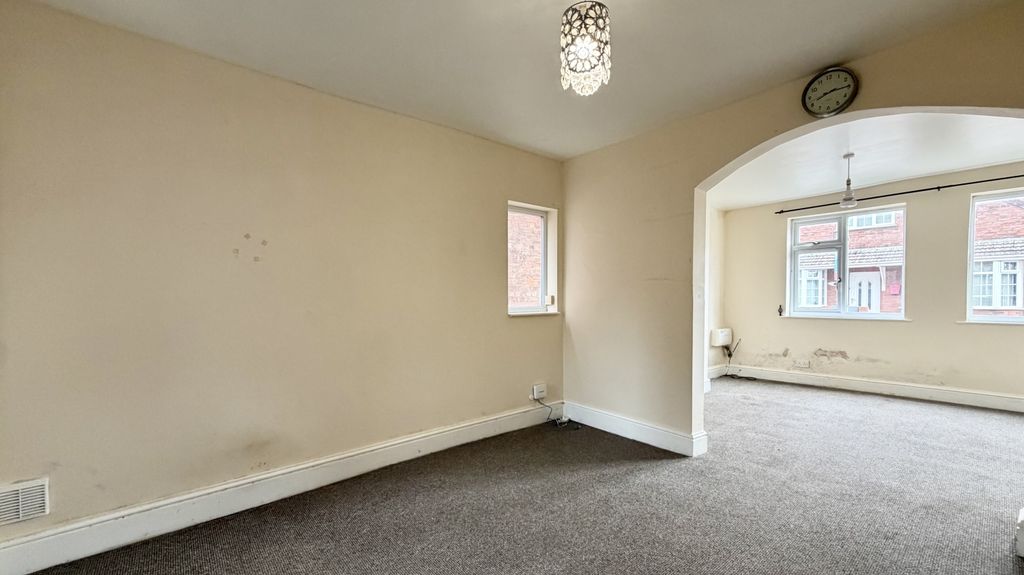 Property photo 2 of 18 2