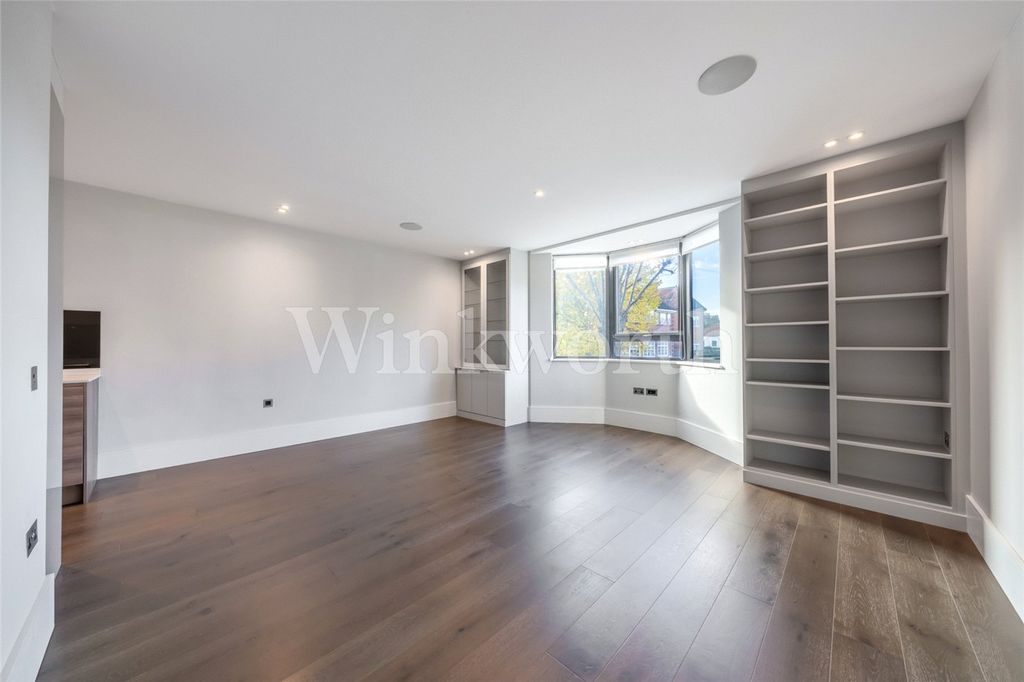 Property photo 2 of 14 Picture No. 06