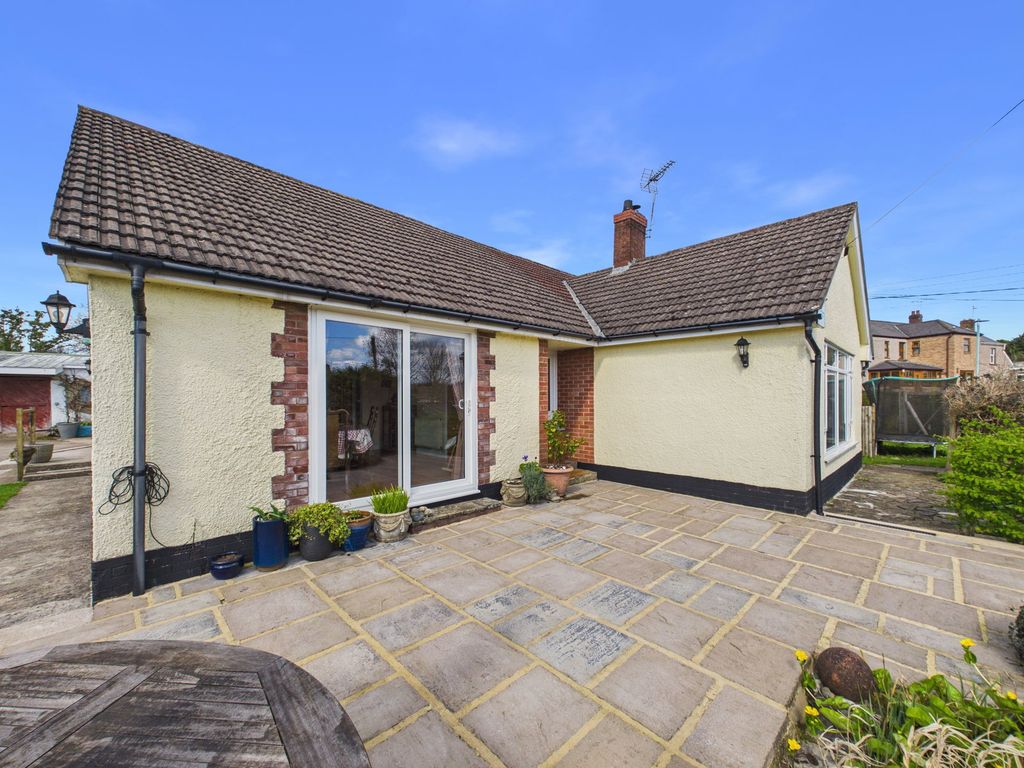 Property photo 2 of 23