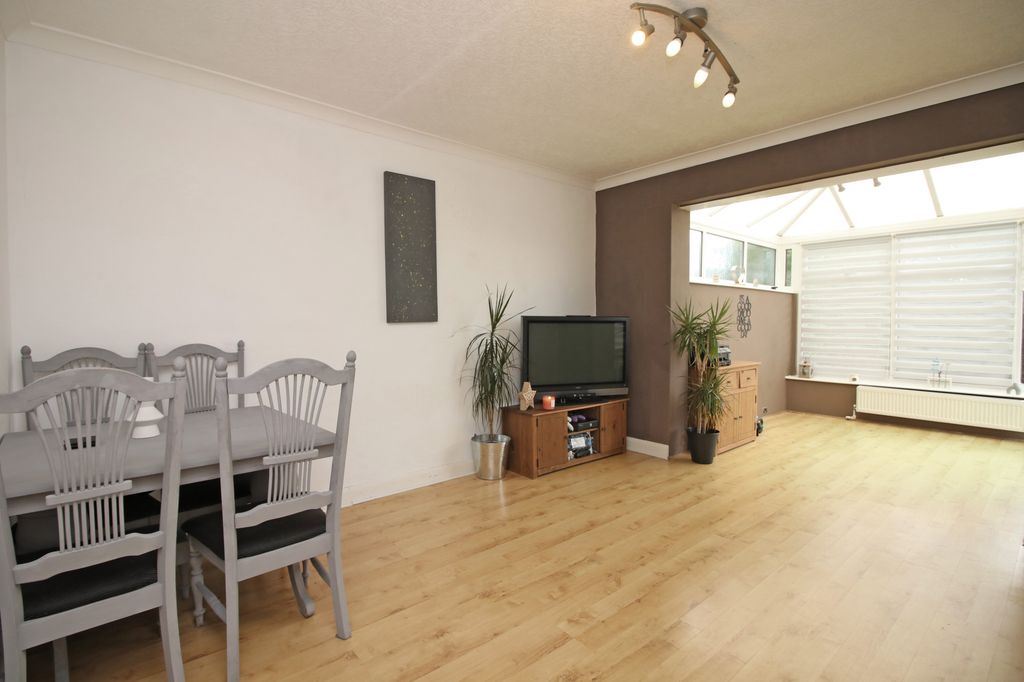 Property photo 3 of 23