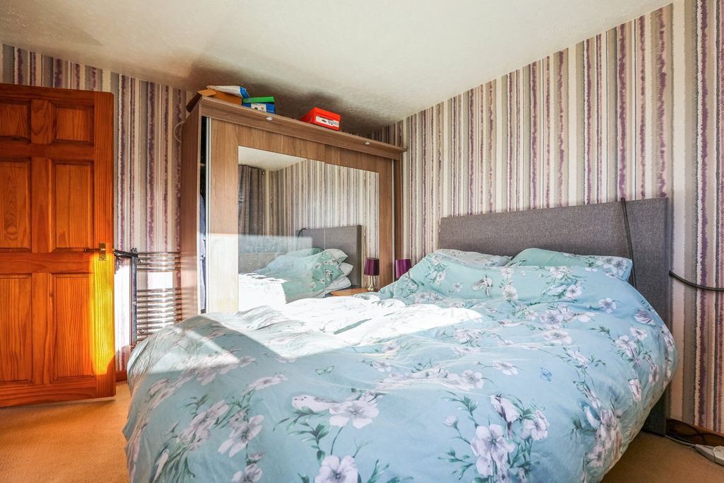 Property photo 3 of 15 Bedroom 1