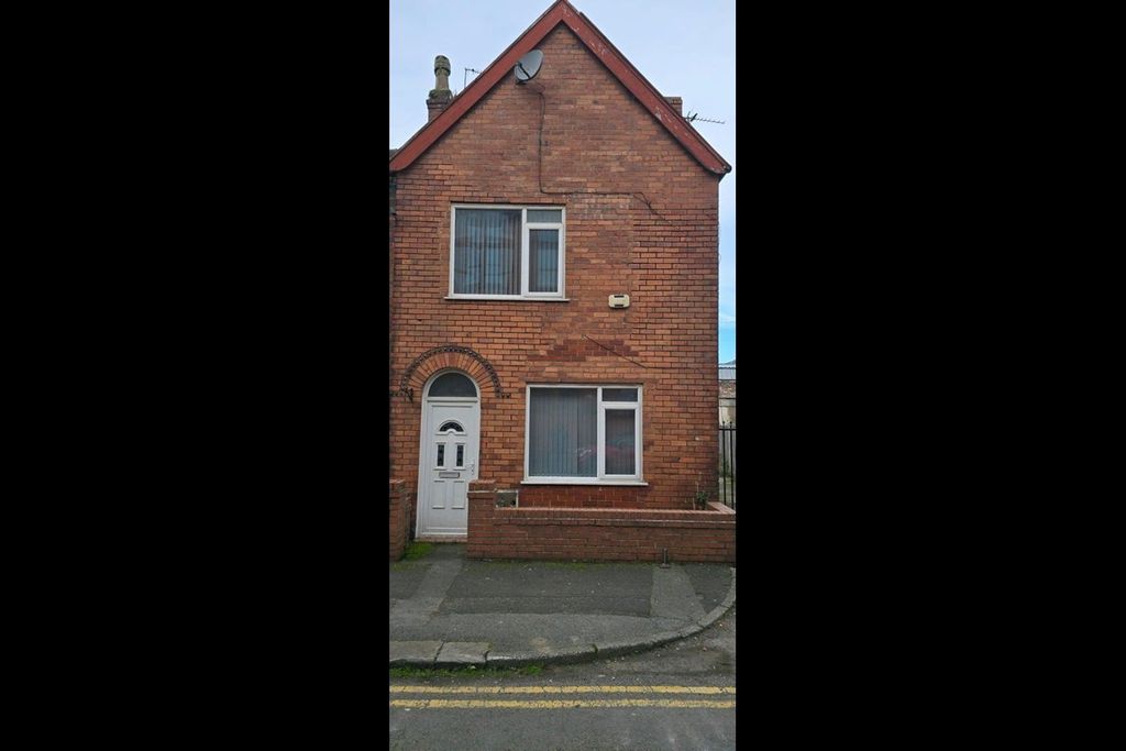 Property photo 1 of 9