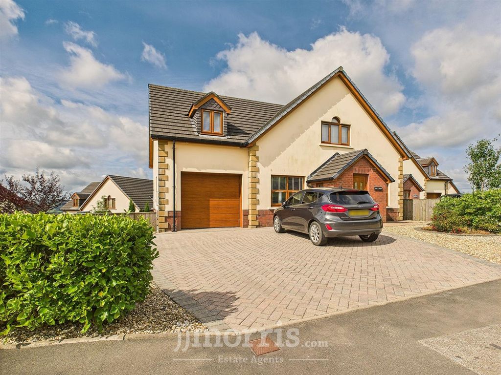 Property photo 2 of 49 Externally