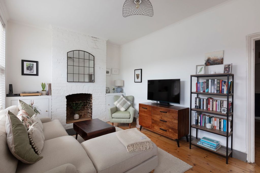 Property photo 1 of 45