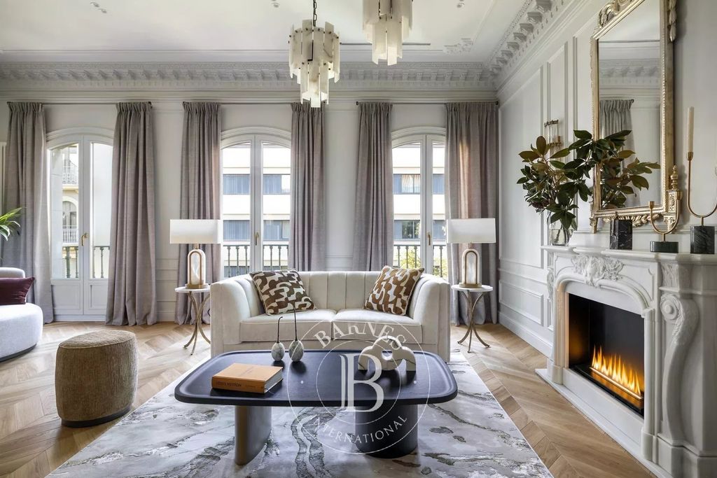 Property photo 1 of 27 Exclusive Luxury Penthouse In The Quadrat d’Or, Next To Passeig De Gràcia
