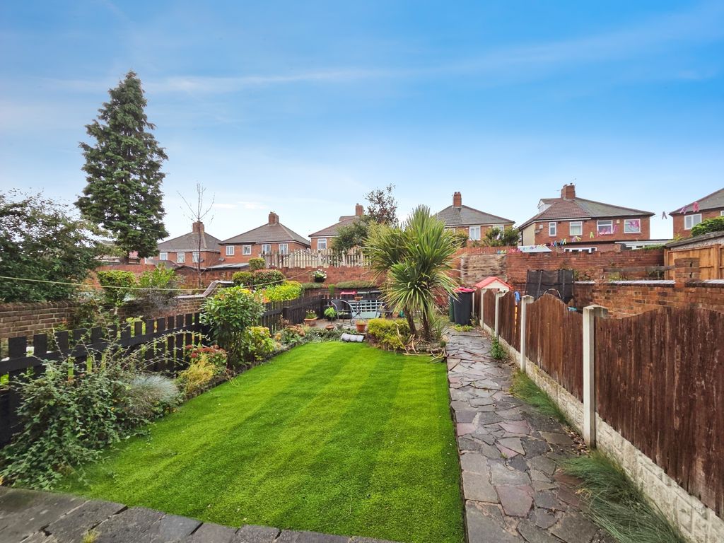 Property photo 3 of 15 Bdc3E842-1000105219