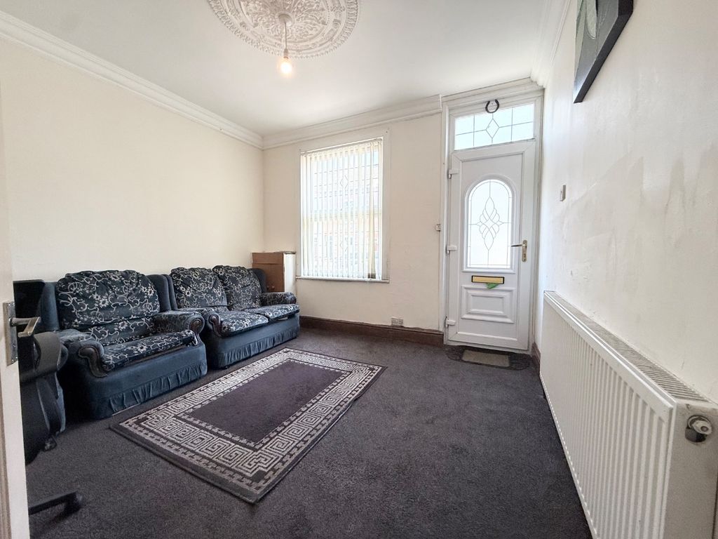 Property photo 3 of 16 4884422