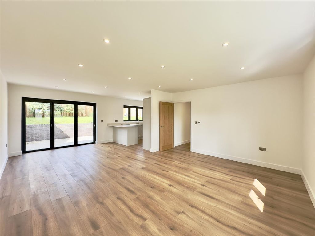 Property photo 3 of 18 Img_9799.Jpeg