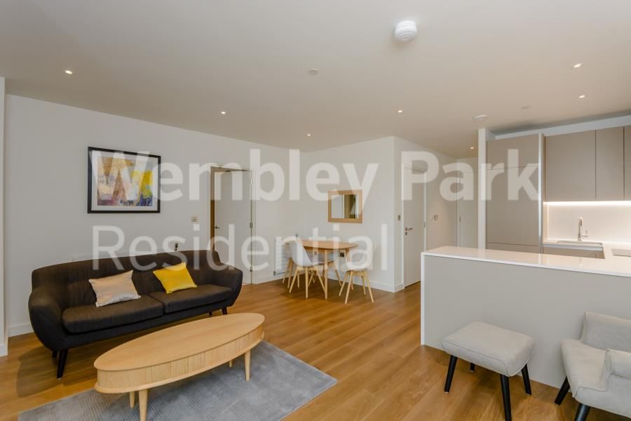 Property photo 2 of 13
