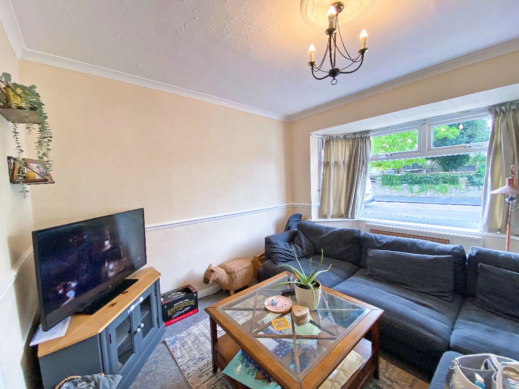 Property photo 3 of 9 3
