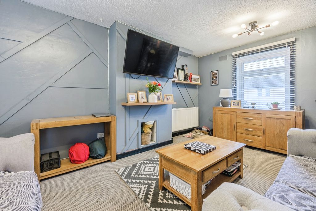 Property photo 2 of 14 Pbox-Img.Jpg