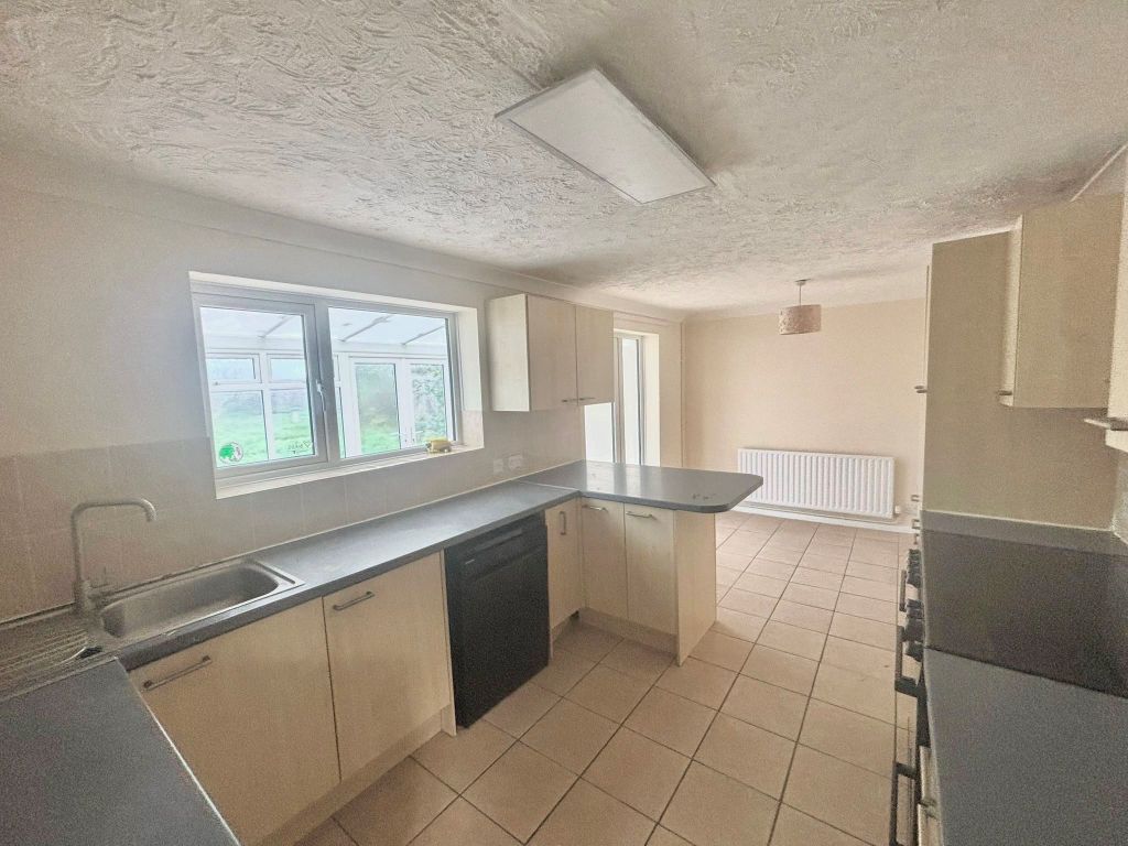 Property photo 3 of 16 Image