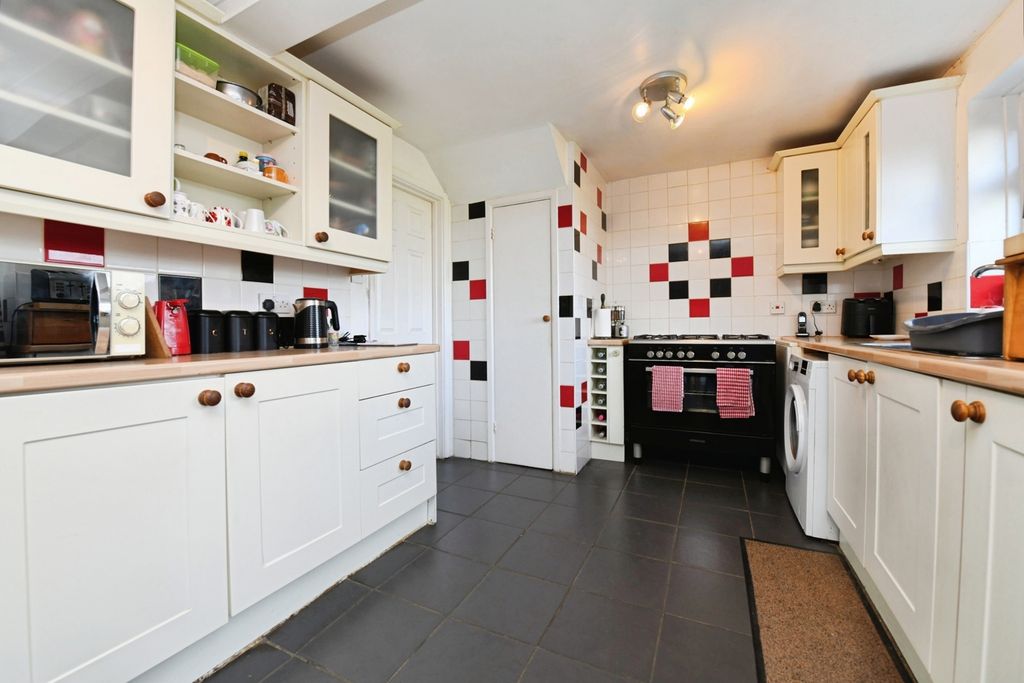 Property photo 3 of 16 Pbox-Img.Jpg