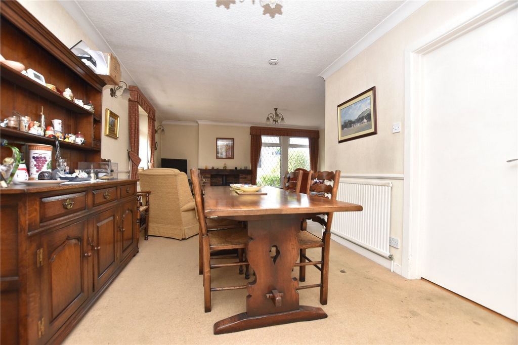 Property photo 3 of 22 Picture No. 05