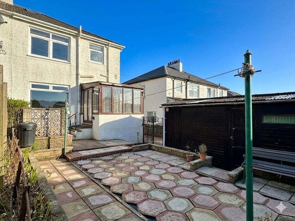 Additional image 15 of 4 bed semi-detached house to rentRockmount Ave, Thornliebank, Glasgow G46