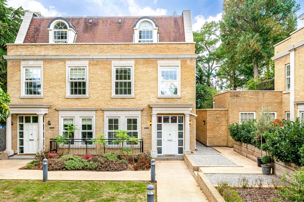 Property photo 1 of 19 Main Aspect