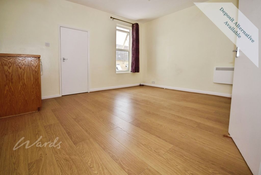 Property photo 3 of 5 Canterbury Lounge
