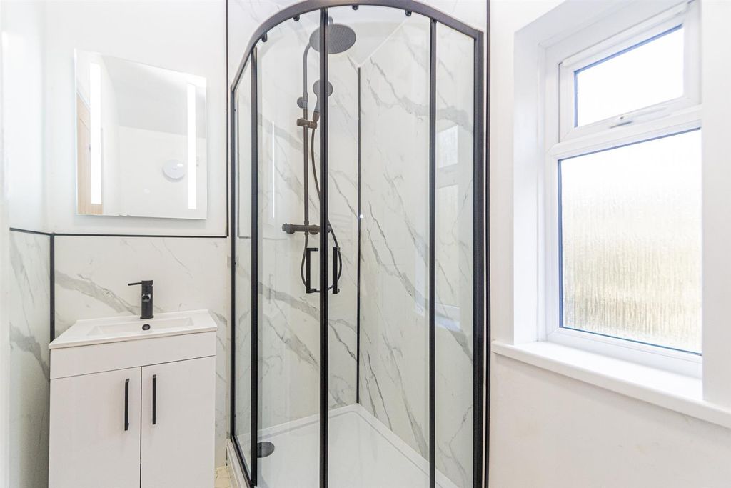 Property photo 3 of 13 Shower Room