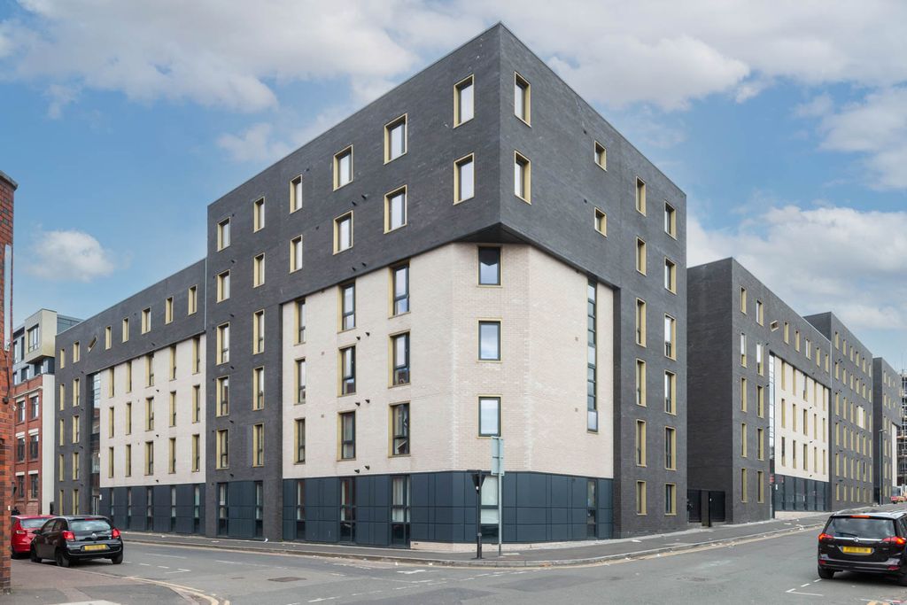 Property photo 1 of 6 Fabrick Outside