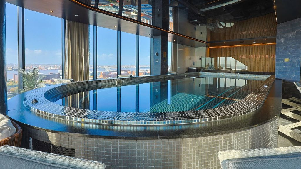 Property photo 2 of 19 Communal Swimming Pool