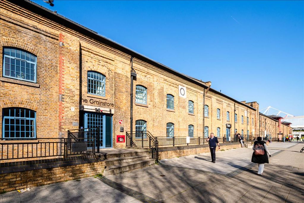 Property photo 1 of 22