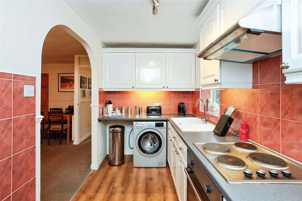 Property photo 3 of 17 Picture No. 11