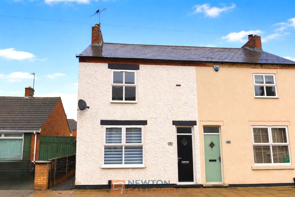 Property photo 1 of 24