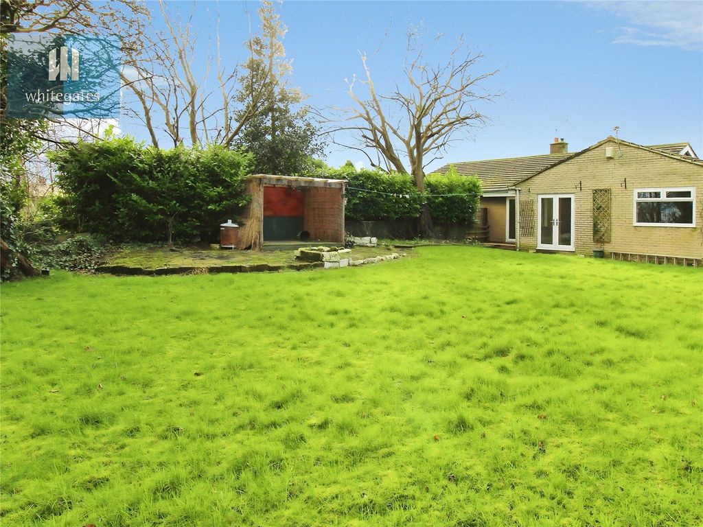 Property photo 2 of 14 Picture No. 17