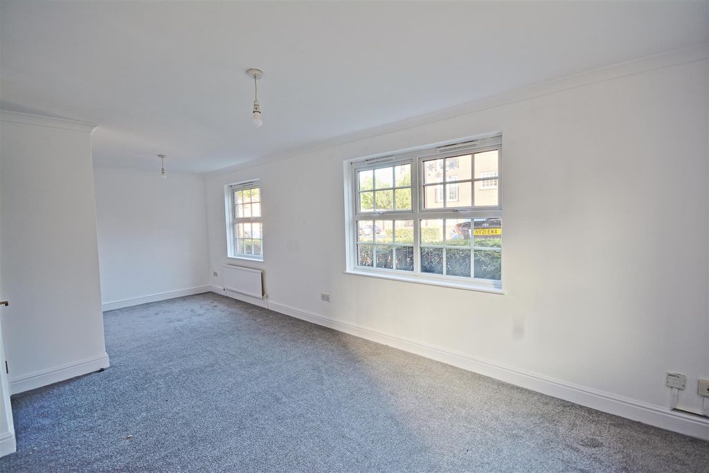 Property photo 2 of 7 1.Jpg