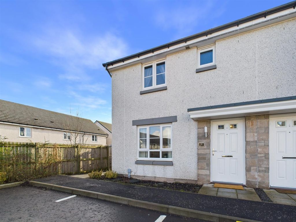 Property photo 1 of 16 Cam01486G0-Pr0959-Still009.Jpg